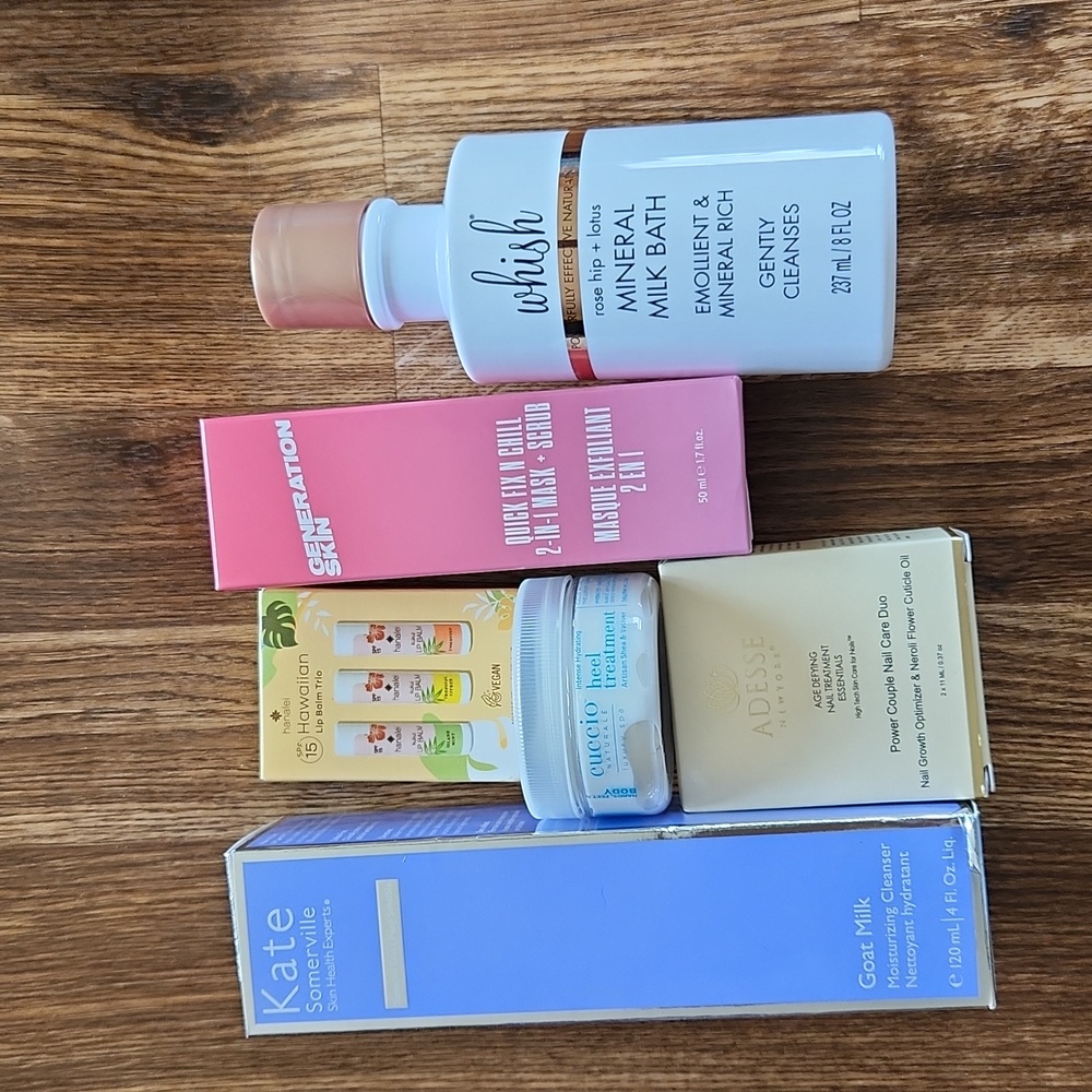 Lot of NEW fabfitfun & alltrue beauty products
